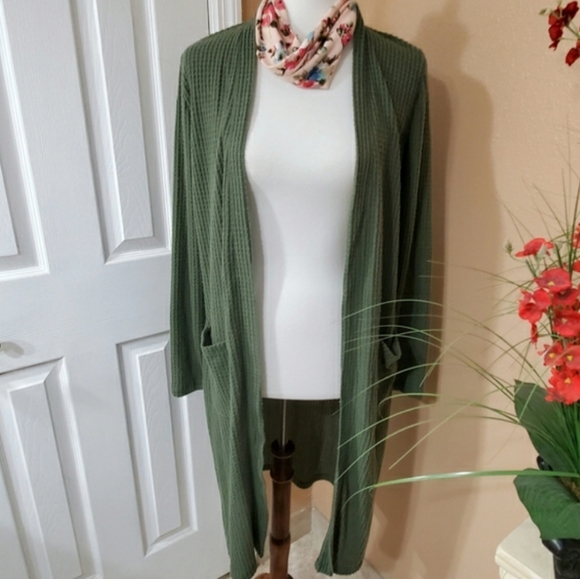 NWT Waffle Style Cardigan - Picture 2 of 9